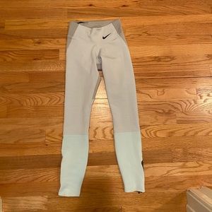 Nike leggings